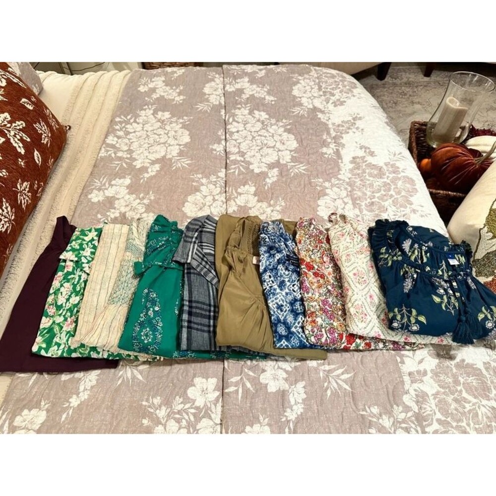 Closet Cleanout-Bundle Deal!